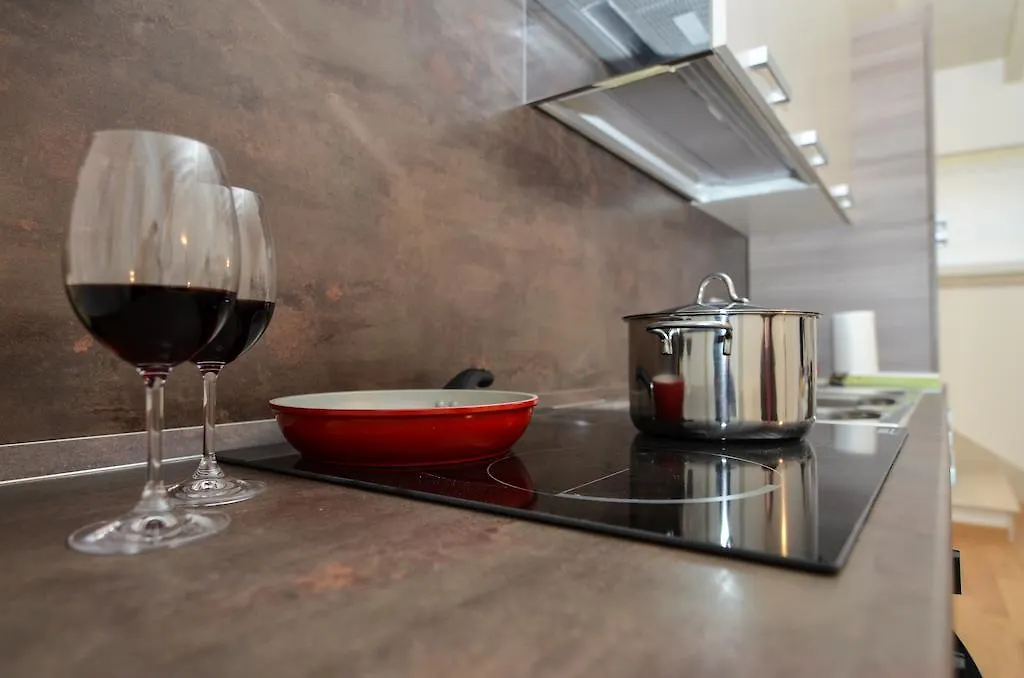Polpenazze Halldis Apartments Polpenazze del Garda