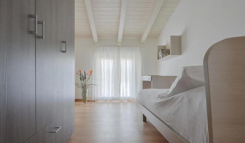 Polpenazze Halldis Apartments Polpenazze del Garda