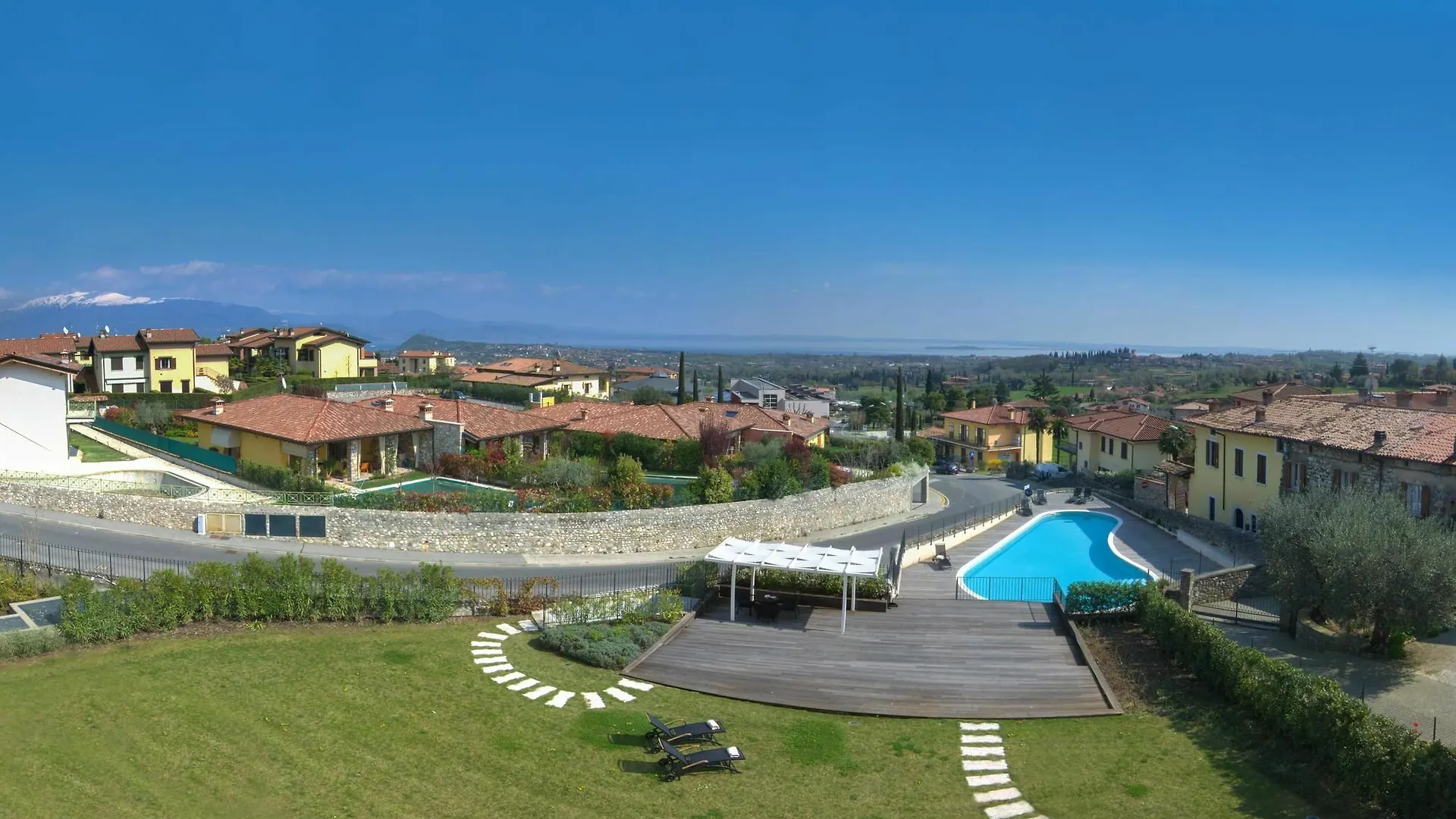 Polpenazze Halldis Apartments Polpenazze del Garda