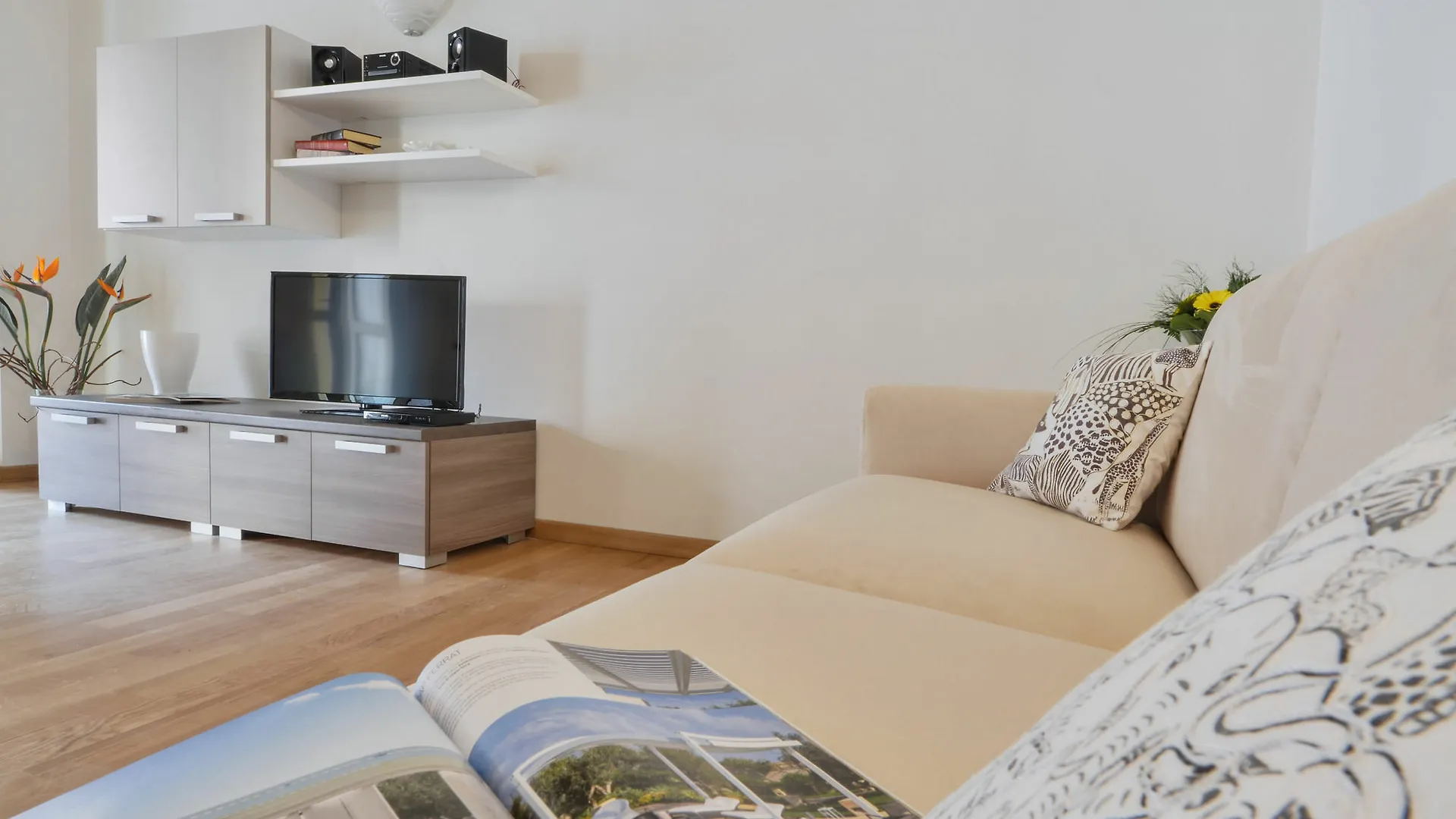 Polpenazze Halldis Apartments Polpenazze del Garda
