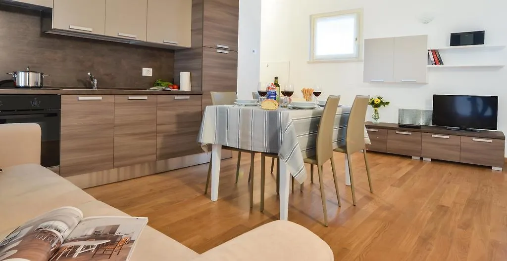 Polpenazze Halldis Apartments Polpenazze del Garda Itálie