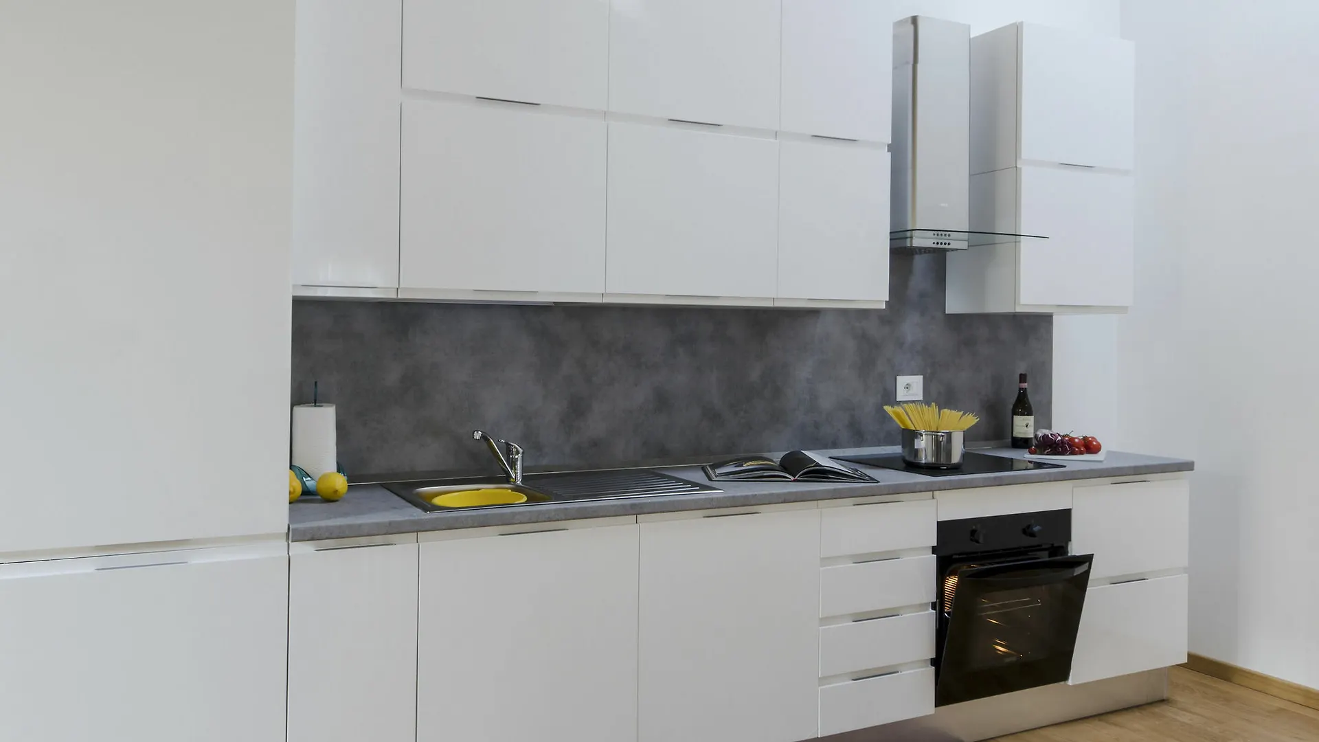Polpenazze Halldis Apartments Polpenazze del Garda